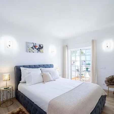 Ilios - Porto De Mos, * Lagos