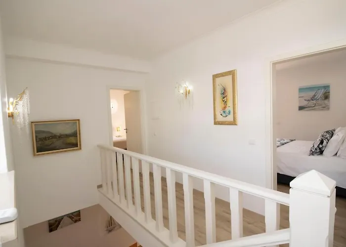 Villa ílios - Porto De Mós, *
