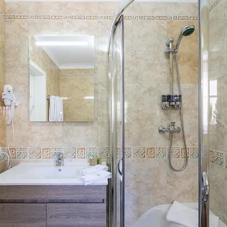 Ilios - Porto De Mos, * Lagos